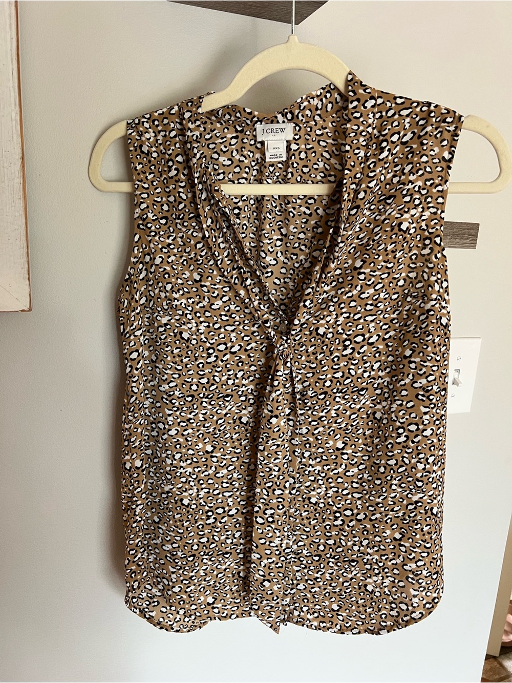 🐆J. Crew Tan and Black Leopard Print V-Neck Sleeveless Camisole🐆